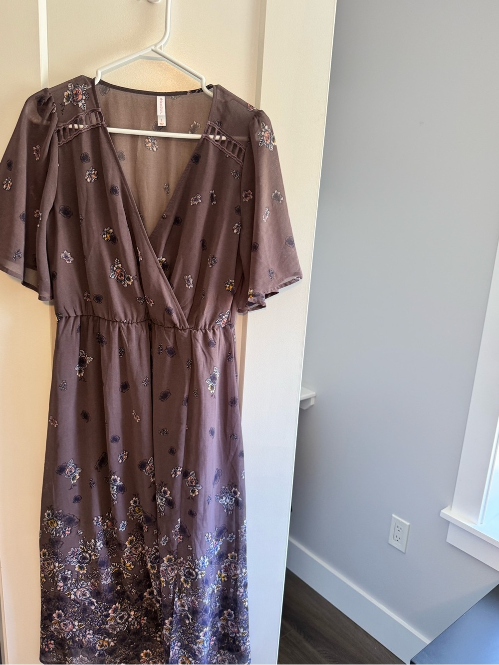 Xhilaration Mauve Brown Floral Midi Dress